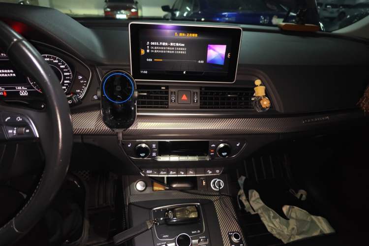 Used Audi Q5L 2020 45 TFSI Prestige Sport Edition Audio And AC Panel