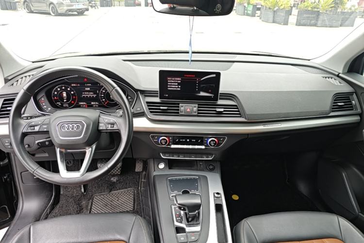 Used Audi Q5L 2020 40 TFSI Prestige Fashion Edition Center Console