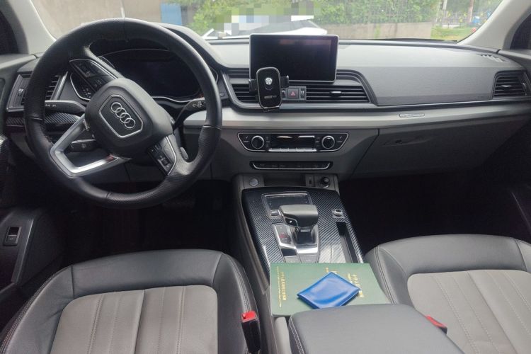 Used Audi Q5L 2020 40 TFSI Prestige Fashion Edition Center Console