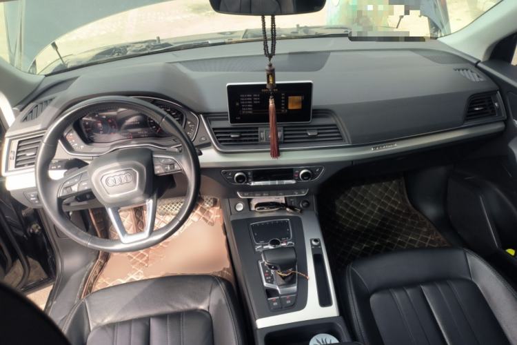 Used Audi Q5L 2020 40 TFSI Prestige Fashion Edition Center Console