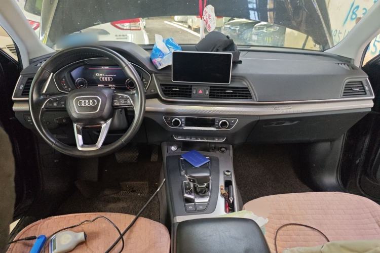 Used Audi Q5L 2020 45 TFSI Prestige Fashion Model Center Console