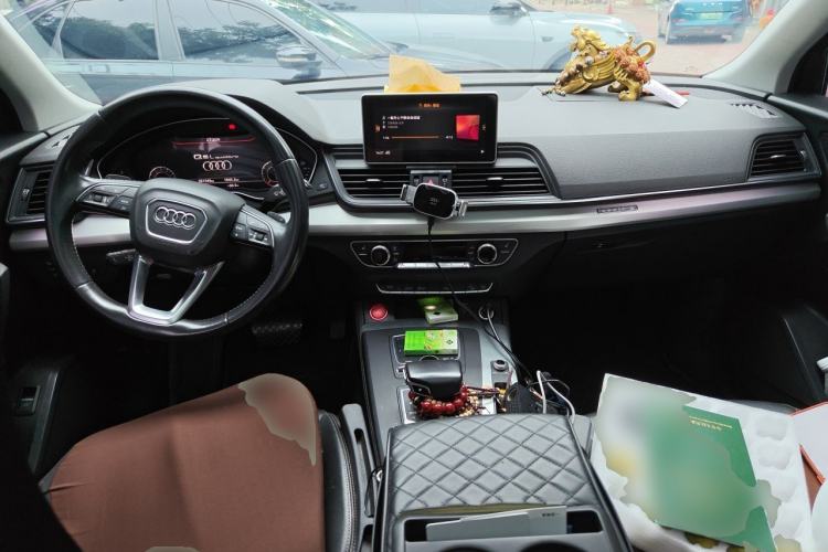 Used Audi Q5L 2020 40 TFSI Prestige Fashion Edition Center Console