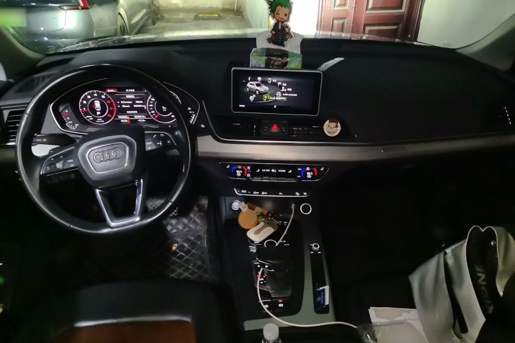 Used Audi Q5L 2020 40 TFSI Prestige Fashion Edition Center Console