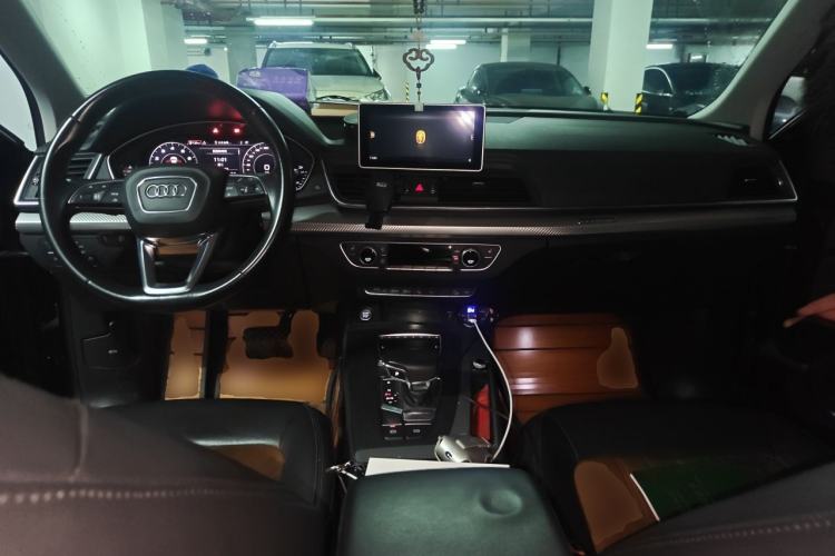 Used Audi Q5L 2020 45 TFSI Prestige Fashion Model Center Console
