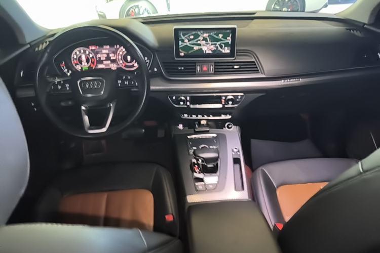 Used Audi Q5L 2020 45 TFSI Prestige Fashion Model Center Console