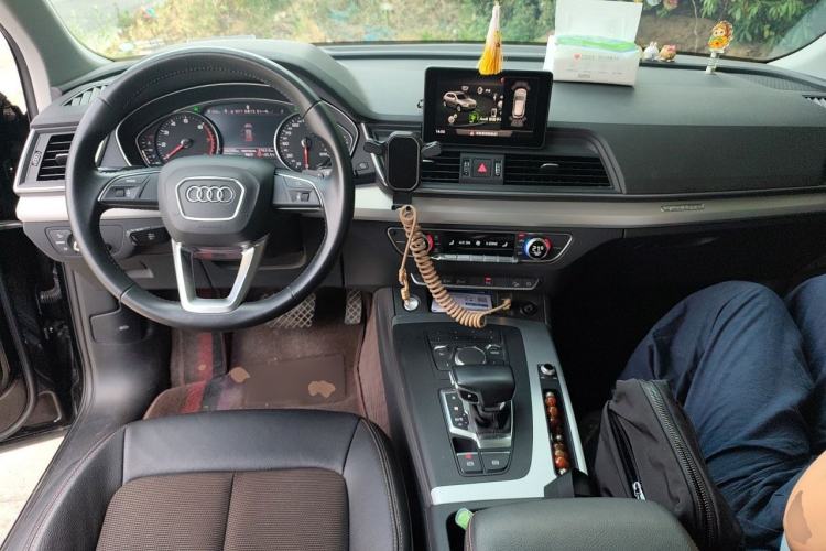 Used Audi Q5L 2020 Revised 40 TFSI Prestige Edition Center Console