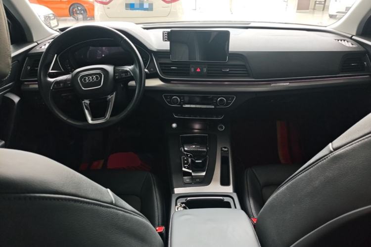 Used Audi Q5L 2020 45 TFSI Prestige Fashion Model Center Console
