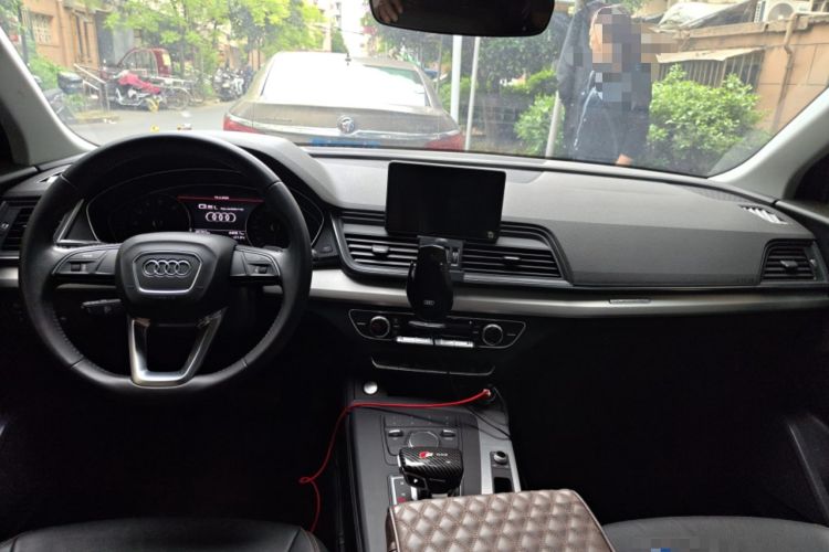 Used Audi Q5L 2020 Revised 40 TFSI Prestige Edition Center Console
