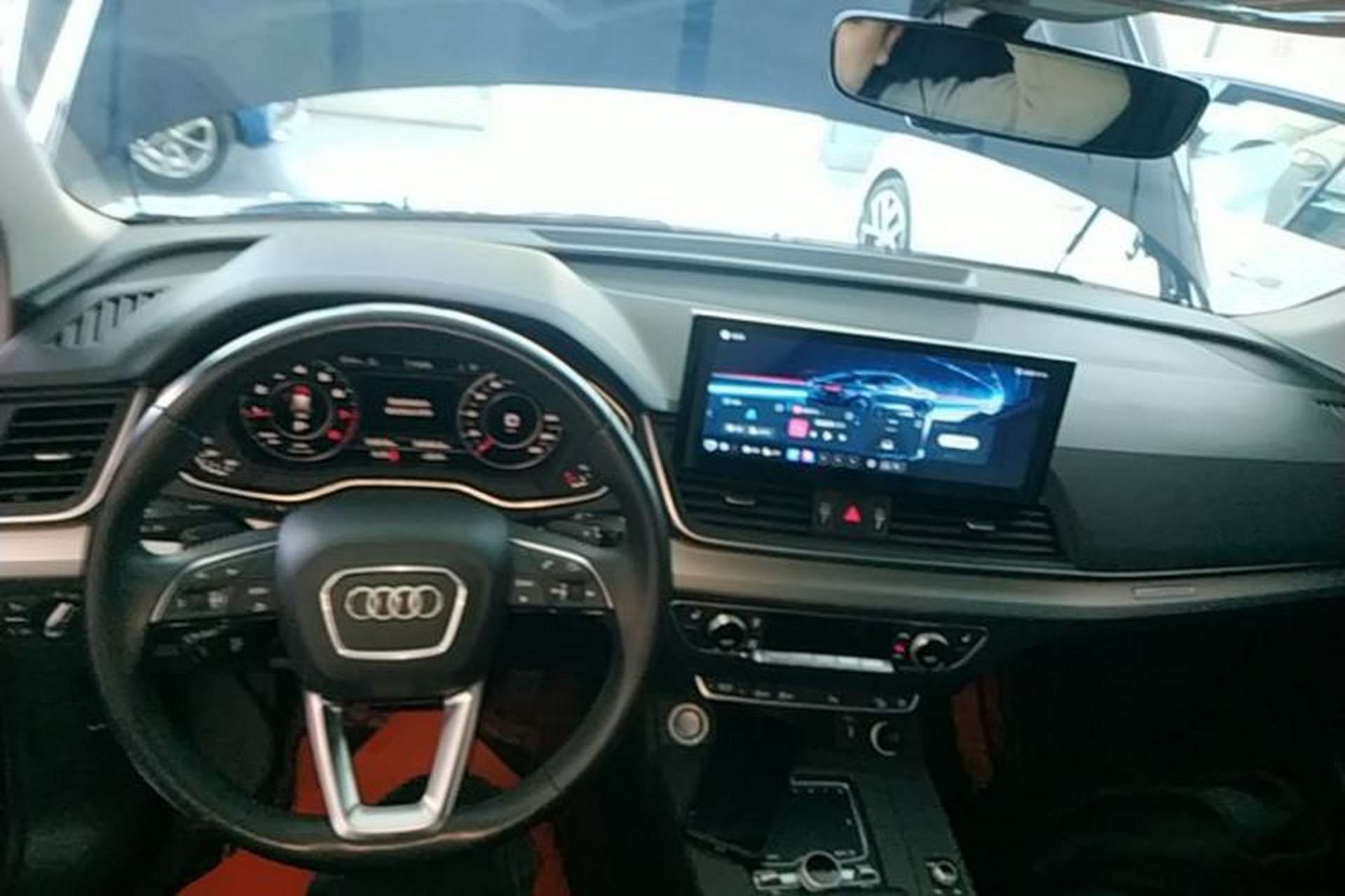 Used Audi Q5L 2020 Updated 40 TFSI Prestige Fashion Edition Center Console