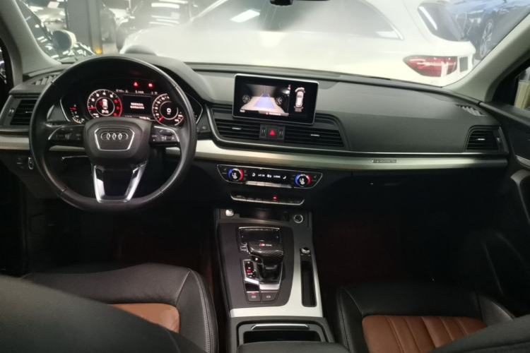 Used Audi Q5L 2020 40 TFSI Prestige Fashion Edition Center Console