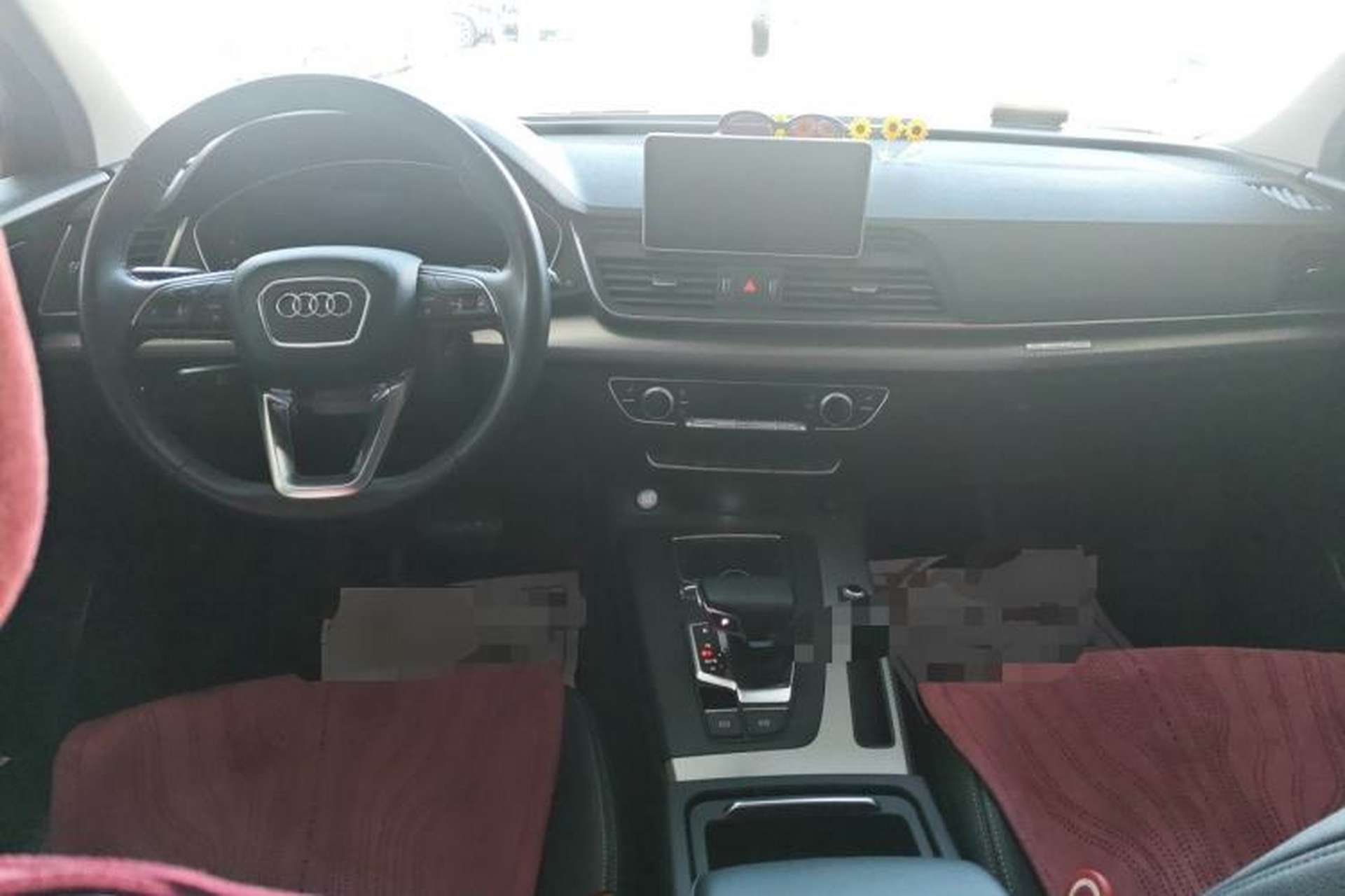 Used Audi Q5L 2020 Updated 40 TFSI Prestige Fashion Edition Center Console