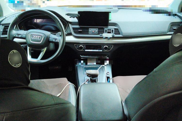 Used Audi Q5L 2020 Updated 40 TFSI Prestige Fashion Edition Center Console