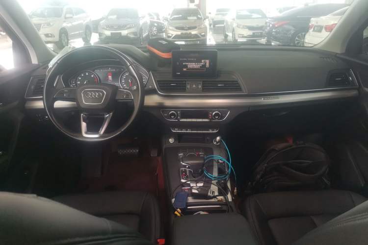 Used Audi Q5L 2020 Revised 40 TFSI Prestige Edition Center Console