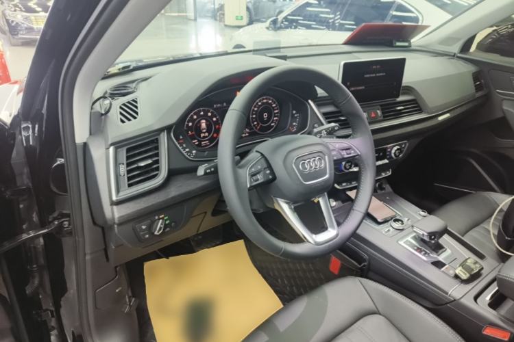 Used Audi Q5L 2020 45 TFSI Prestige Elegant Edition Center Console