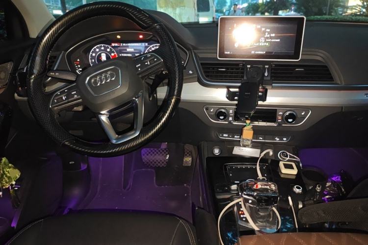 Used Audi Q5L 2020 40 TFSI Prestige Fashion Edition Center Console
