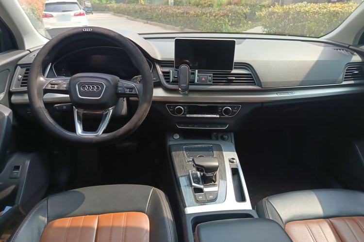 Used Audi Q5L 2020 40 TFSI Prestige Fashion Edition Center Console