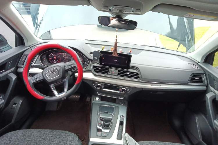 Used Audi Q5L 2020 40 TFSI Prestige Fashion Edition Center Console