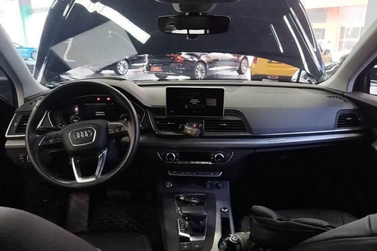 Used Audi Q5L 2020 45 TFSI Prestige Fashion Model Center Console