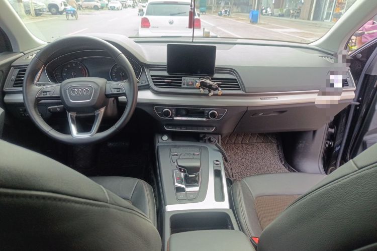 Used Audi Q5L 2020 Revised 40 TFSI Prestige Edition Center Console
