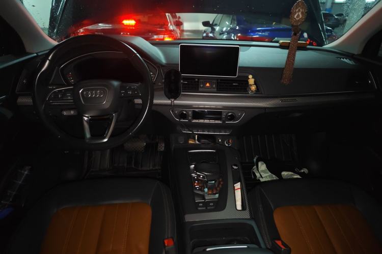 Used Audi Q5L 2020 45 TFSI Prestige Sport Edition Center Console