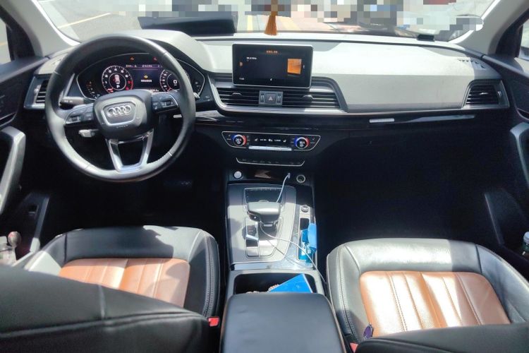 Used Audi Q5L 2020 45 TFSI Prestige Luxury Sport Edition Center Console