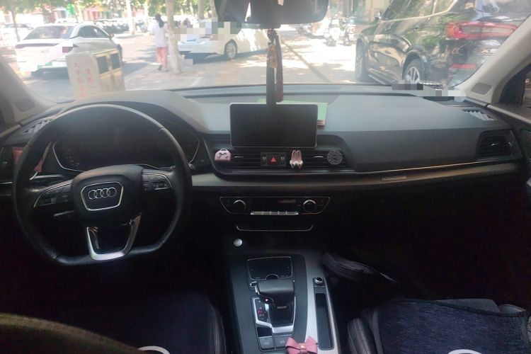 Used Audi Q5L 2020 45 TFSI Prestige Sport Edition Center Console