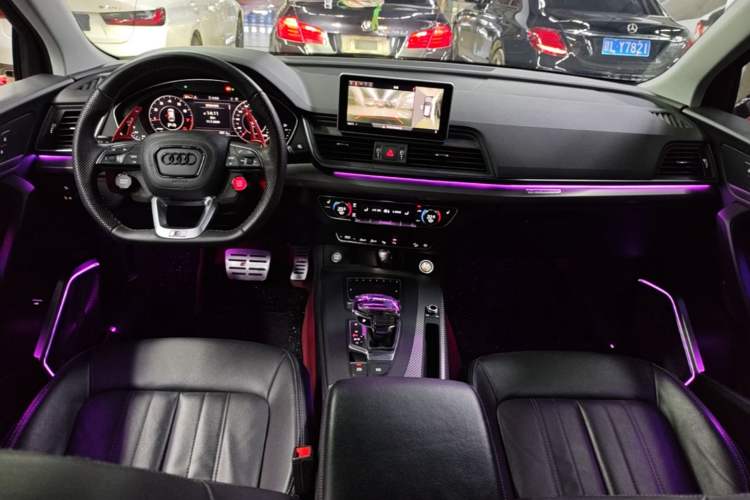 Used Audi Q5L 2020 45 TFSI Prestige Fashion Model Center Console
