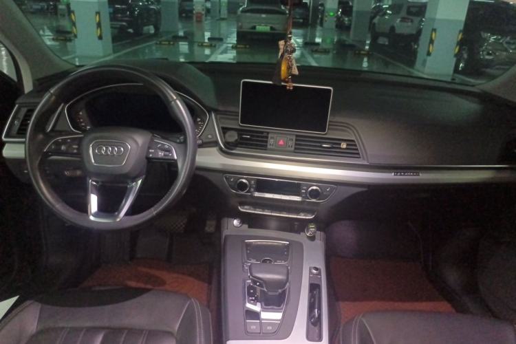 Used Audi Q5L 2020 40 TFSI Prestige Fashion Edition Center Console