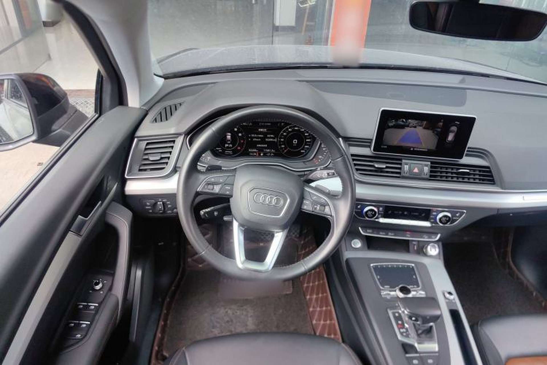 Used Audi Q5L 2020 Updated 40 TFSI Prestige Fashion Edition Center Console