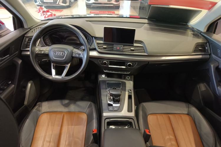 Used Audi Q5L 2020 40 TFSI Prestige Fashion Edition Center Console