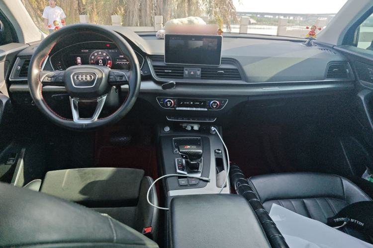 Used Audi Q5L 2020 45 TFSI Prestige Fashion Model Center Console