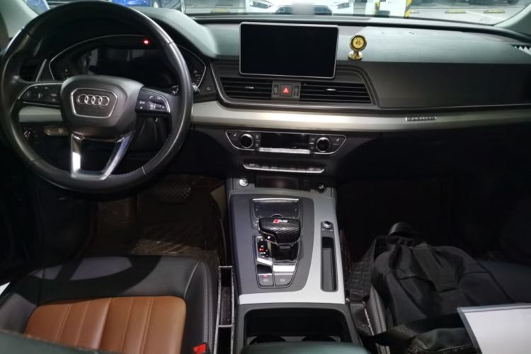 Used Audi Q5L 2020 40 TFSI Prestige Fashion Edition Center Console