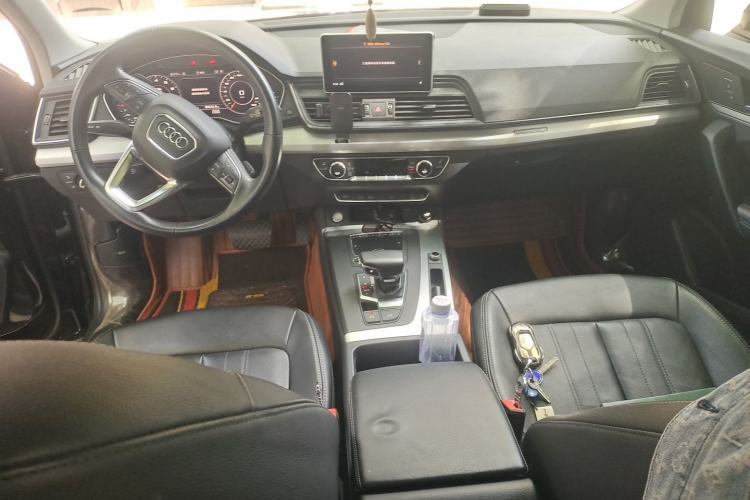Used Audi Q5L 2020 Updated 40 TFSI Prestige Fashion Edition Center Console
