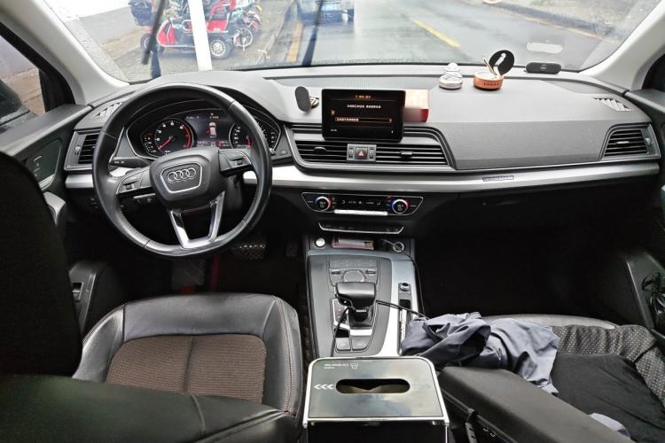 Used Audi Q5L 2020 Revised 40 TFSI Prestige Edition Center Console