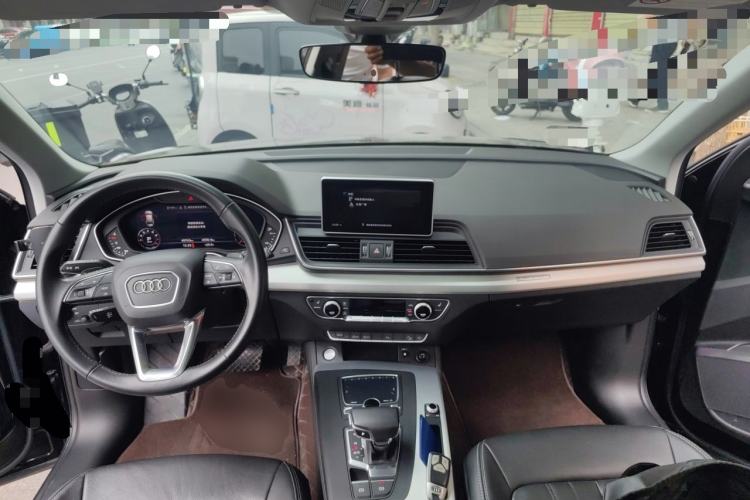 Used Audi Q5L 2020 Updated 40 TFSI Prestige Fashion Edition Center Console