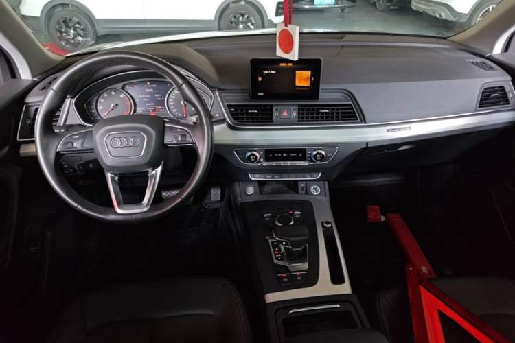 Used Audi Q5L 2020 40 TFSI Prestige Edition Center Console