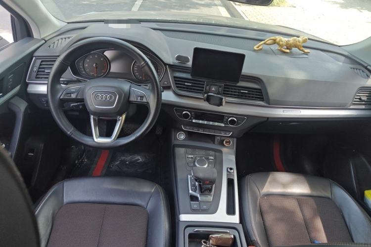 Used Audi Q5L 2020 40 TFSI Prestige Edition Center Console