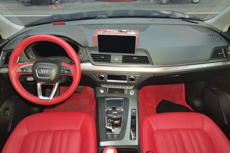 Used Audi Q5L 2020 45 TFSI Prestige Fashion Model Center Console