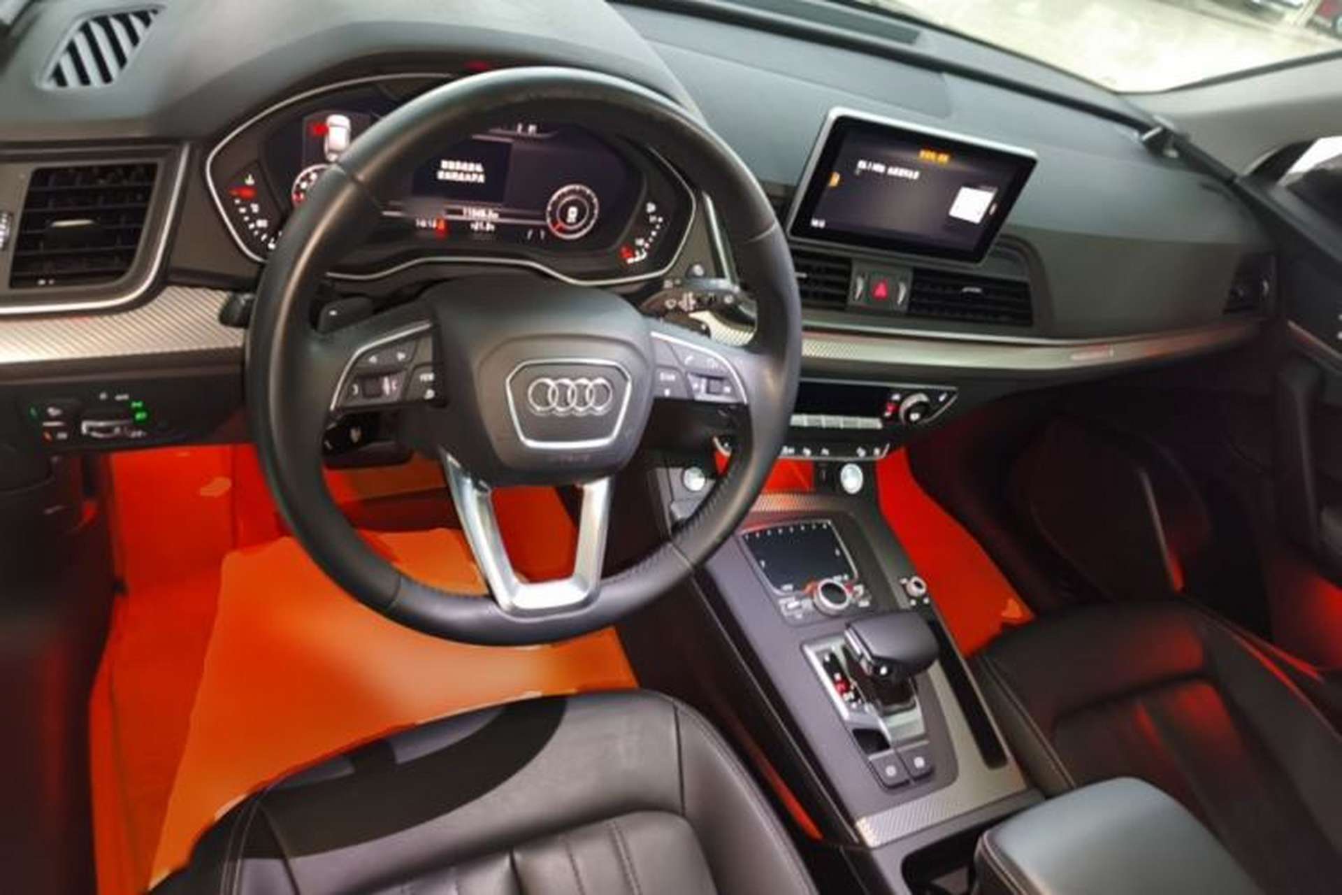 Used Audi Q5L 2020 45 TFSI Prestige Fashion Model Center Console