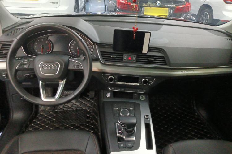 Used Audi Q5L 2020 40 TFSI Prestige Edition Center Console
