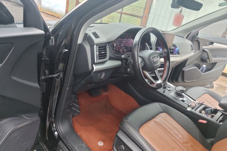 Used Audi Q5L 2020 Updated 40 TFSI Prestige Fashion Edition Driver Seat