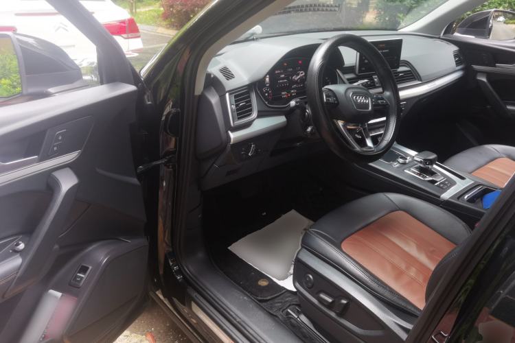 Used Audi Q5L 2020 Updated 40 TFSI Prestige Fashion Edition Driver Seat
