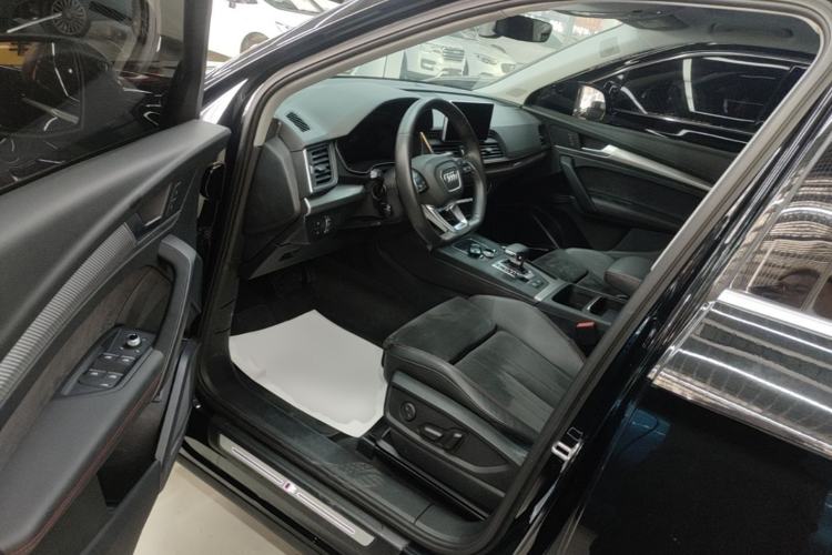 Used Audi Q5L 2020 45 TFSI Prestige Sport Edition Driver Seat