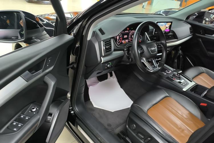 Used Audi Q5L 2020 Updated 40 TFSI Prestige Fashion Edition Driver Seat