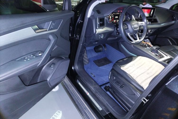 Used Audi Q5L 2020 Updated 40 TFSI Prestige Fashion Edition Driver Seat