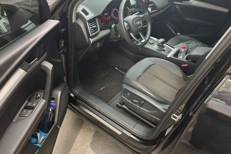 Used Audi Q5L 2020 40 TFSI Prestige Edition Driver Seat