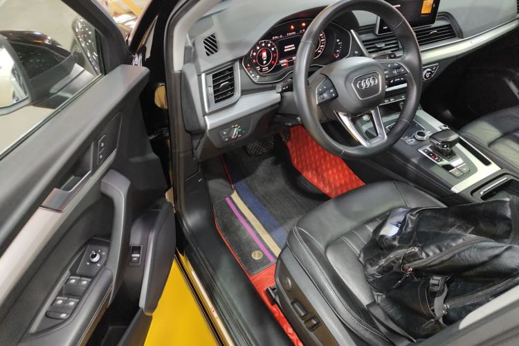 Used Audi Q5L 2020 Updated 40 TFSI Prestige Fashion Edition Driver Seat