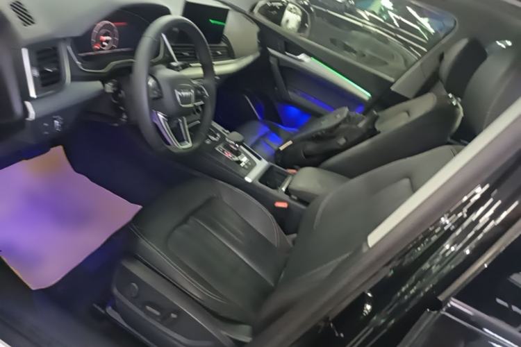 Used Audi Q5L 2020 Updated 40 TFSI Prestige Fashion Edition Driver Seat