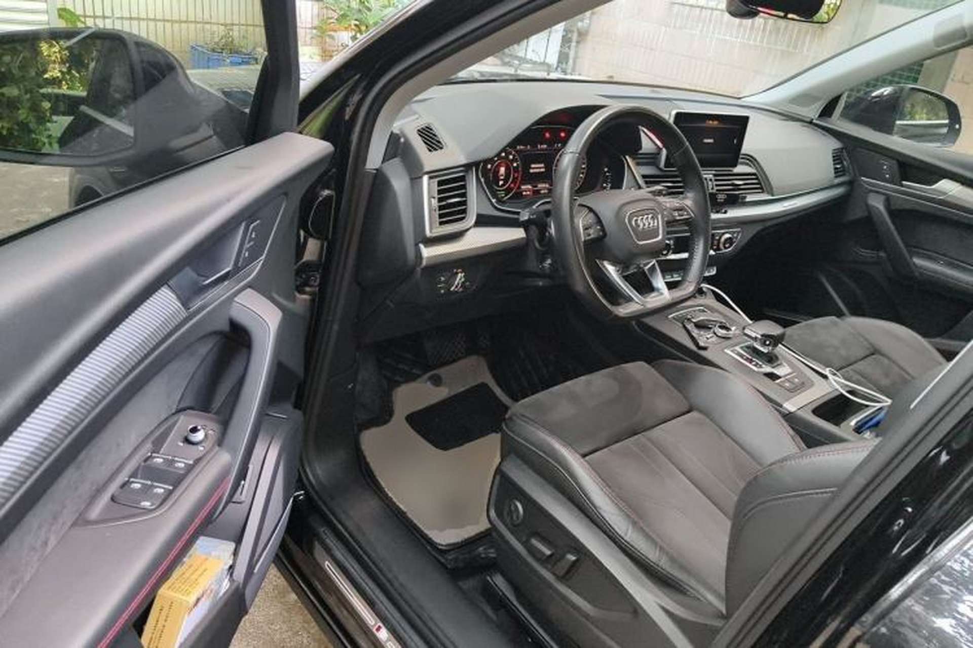 Used Audi Q5L 2020 45 TFSI Prestige Sport Edition Driver Seat