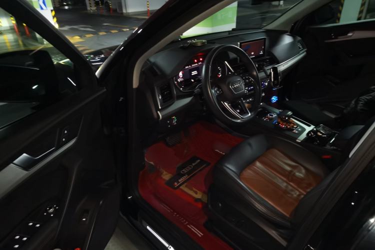Used Audi Q5L 2020 Updated 40 TFSI Prestige Fashion Edition Driver Seat